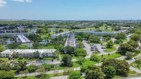2804 Victoria Way Coconut Creek FL 33066