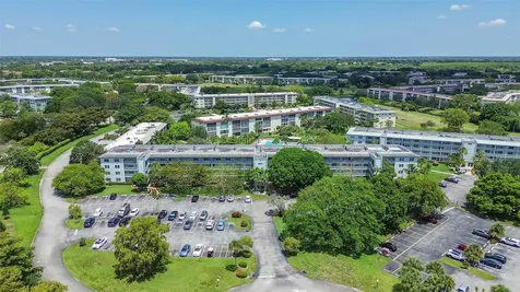 2804 Victoria Way Coconut Creek FL 33066