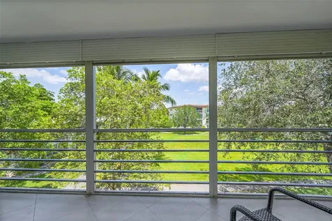 2804 Victoria Way Coconut Creek FL 33066