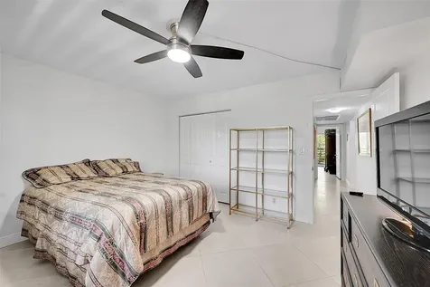 2804 Victoria Way Coconut Creek FL 33066