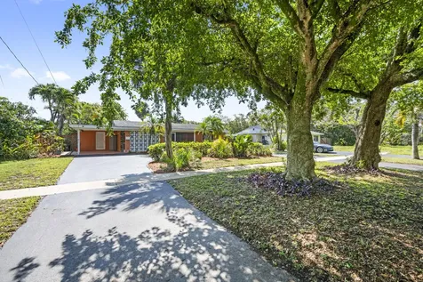 1020 NW 45th Avenue Coconut Creek FL 33066