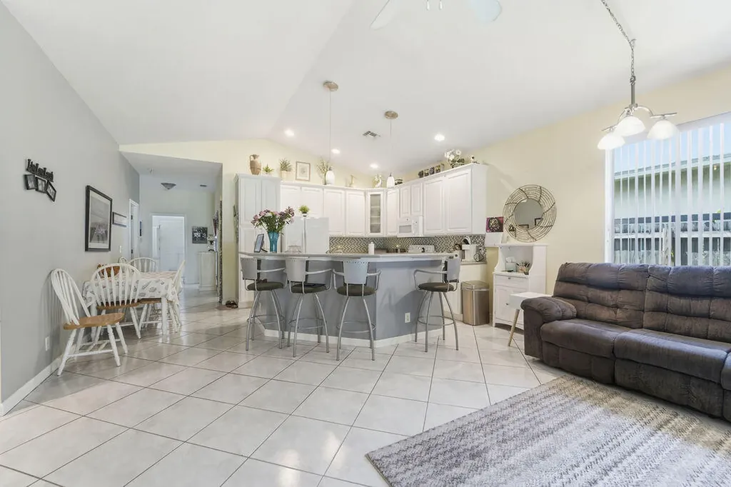 17664 Cinquez Park Road W Jupiter FL 33458