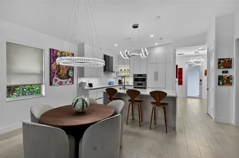 21 NE 25th Street Wilton Manors FL 33305