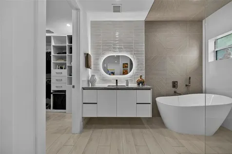 21 NE 25th Street Wilton Manors FL 33305