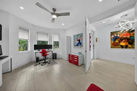 21 NE 25th Street Wilton Manors FL 33305
