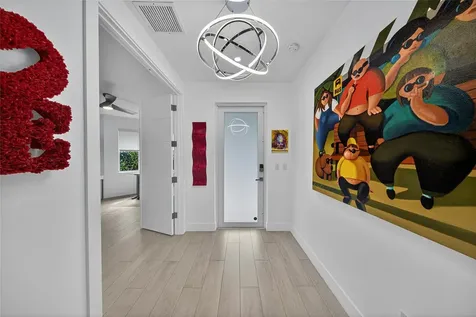 21 NE 25th Street Wilton Manors FL 33305
