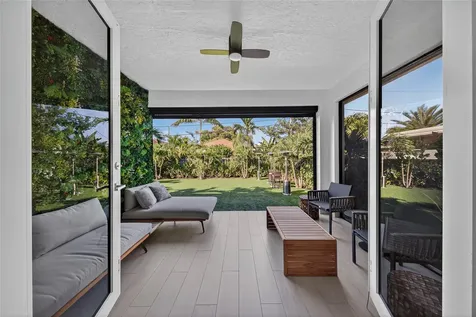 21 NE 25th Street Wilton Manors FL 33305
