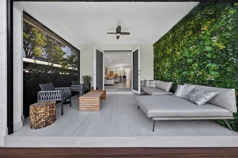21 NE 25th Street Wilton Manors FL 33305
