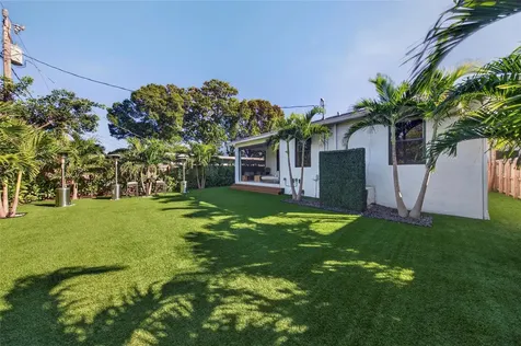 21 NE 25th Street Wilton Manors FL 33305