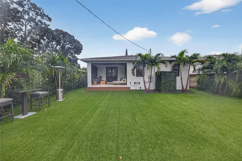 21 NE 25th Street Wilton Manors FL 33305