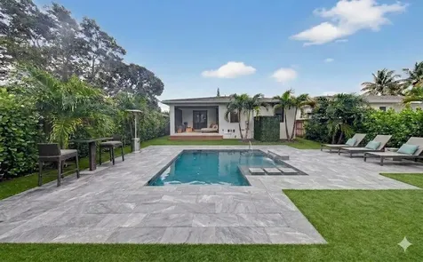 21 NE 25th Street Wilton Manors FL 33305