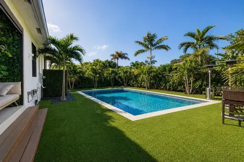 21 NE 25th Street Wilton Manors FL 33305