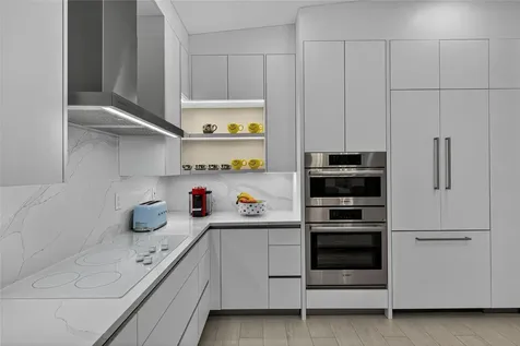 21 NE 25th Street Wilton Manors FL 33305