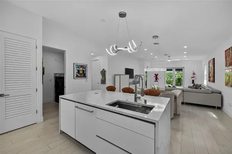 21 NE 25th Street Wilton Manors FL 33305