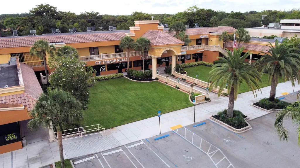 1863 N University Drive Coral Springs FL 33071