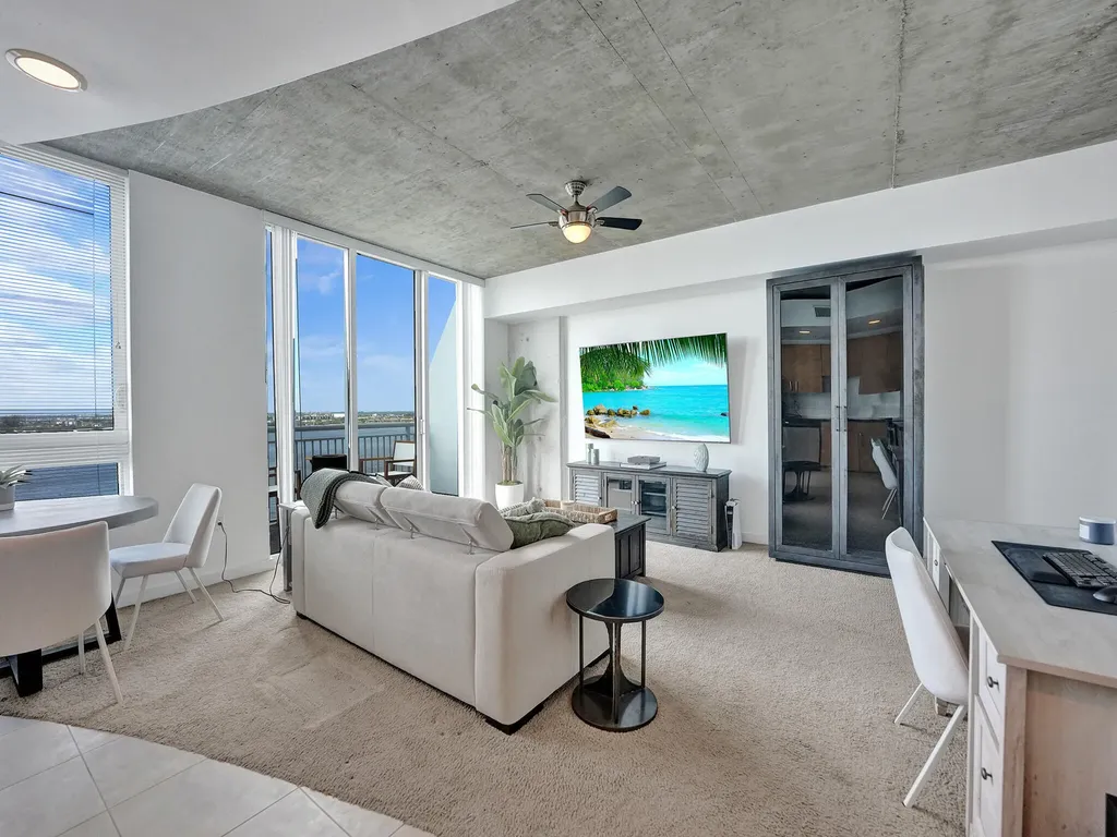 300 S Australian Avenue West Palm Beach FL 33401
