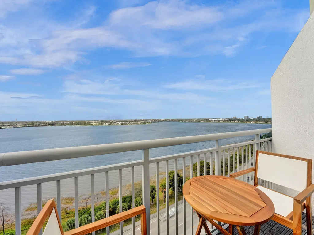 300 S Australian Avenue West Palm Beach FL 33401