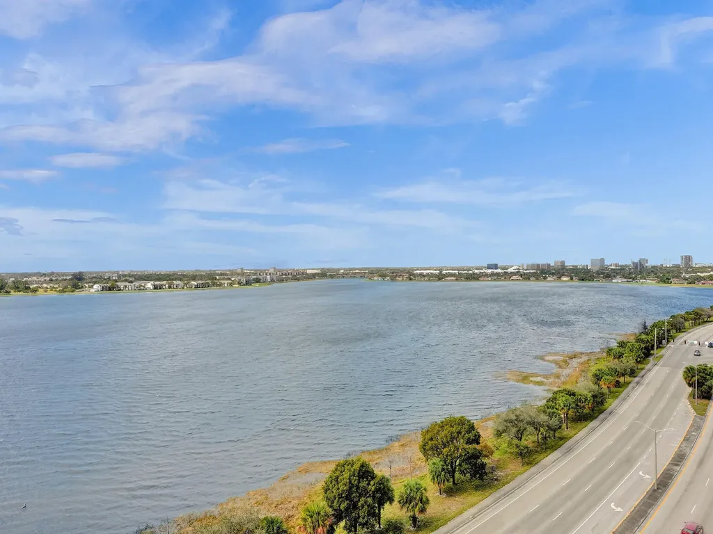 300 S Australian Avenue West Palm Beach FL 33401