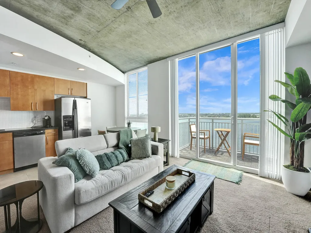 300 S Australian Avenue West Palm Beach FL 33401