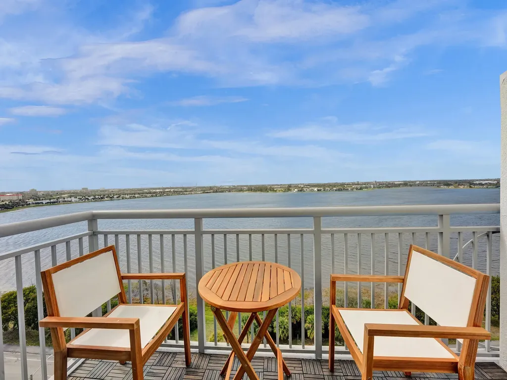 300 S Australian Avenue West Palm Beach FL 33401