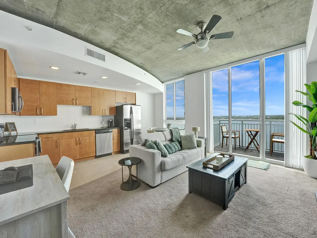 300 S Australian Avenue West Palm Beach FL 33401