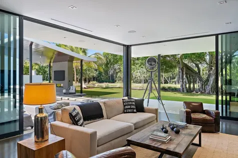 12 N Beach Road Jupiter Island FL 33455