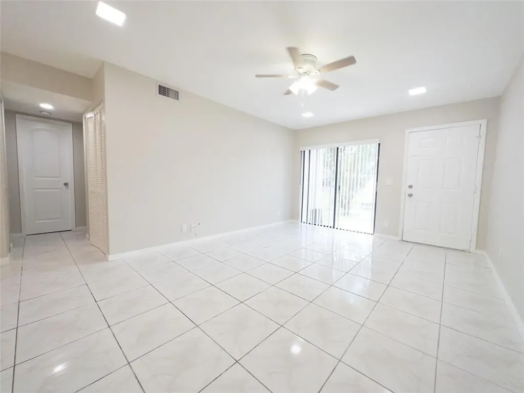 3256 NW 104th Avenue Coral Springs FL 33065