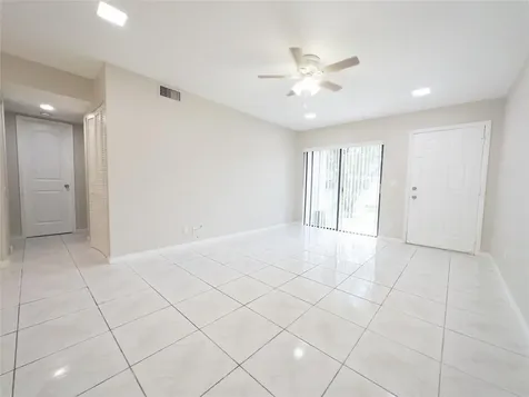 3256 NW 104th Avenue Coral Springs FL 33065