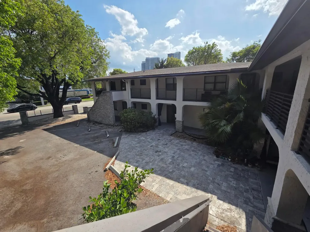 1109 E Broward Boulevard Fort Lauderdale FL 33301