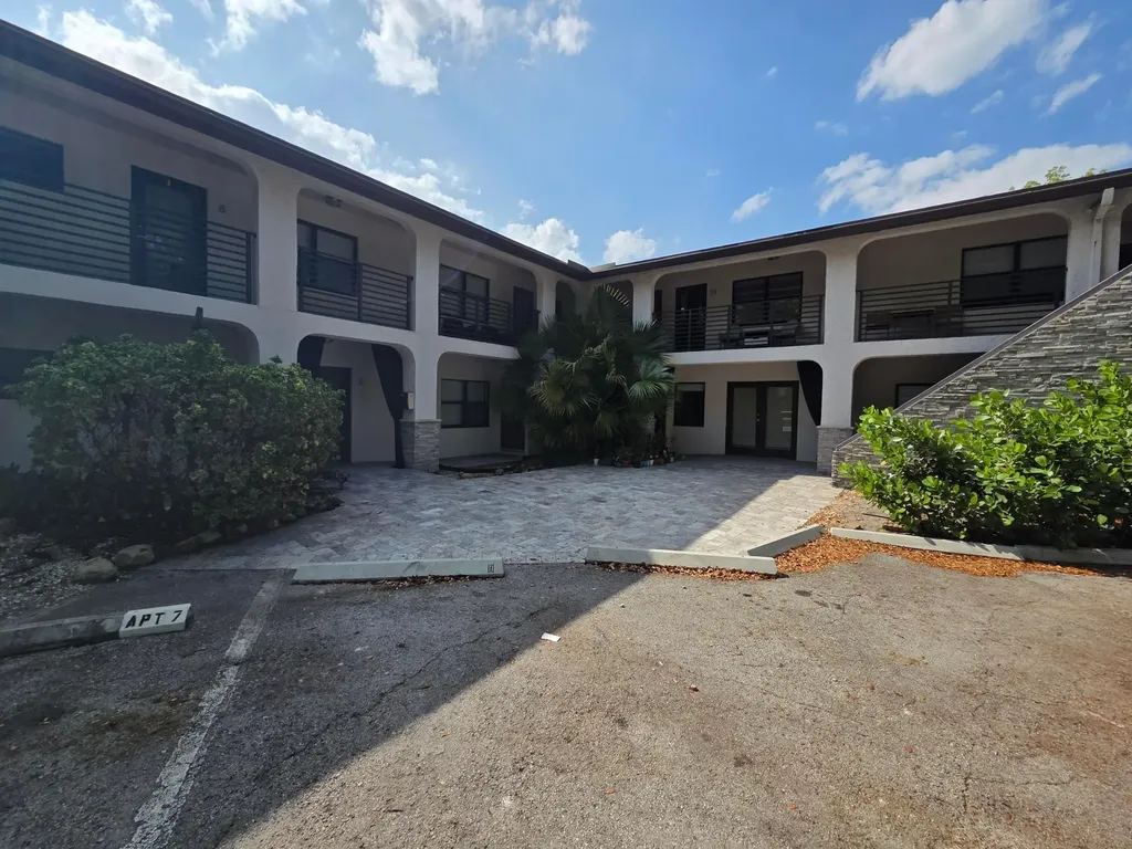 1109 E Broward Boulevard Fort Lauderdale FL 33301