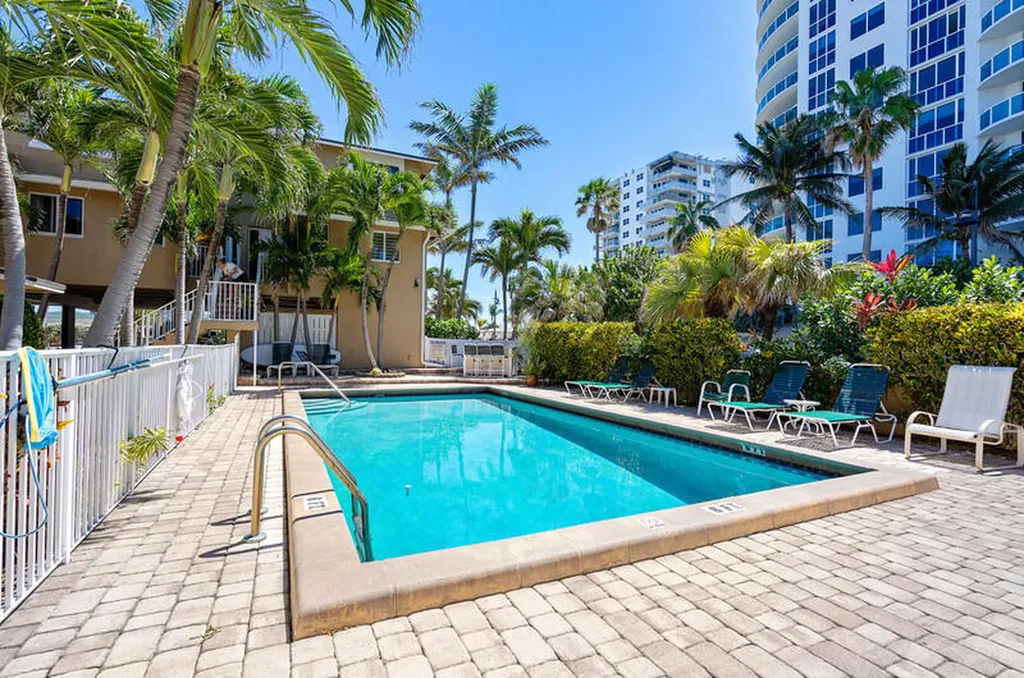 3409 SE 8th Street Pompano Beach FL 33062