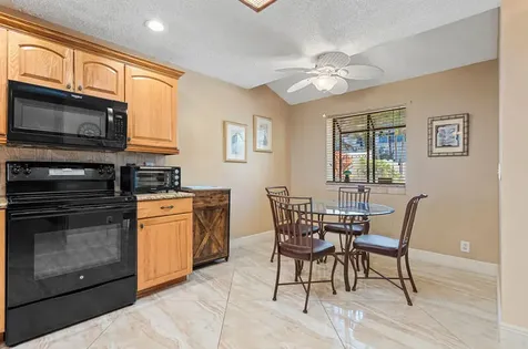 3409 SE 8th Street Pompano Beach FL 33062