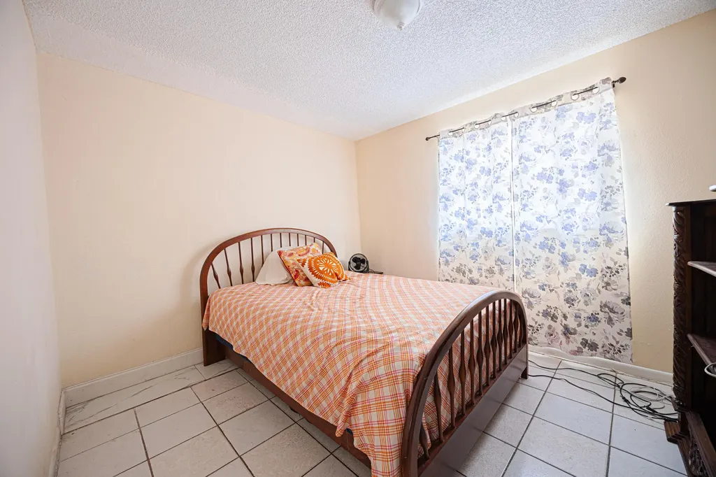 1125 NW 27th Avenue Fort Lauderdale FL 33311