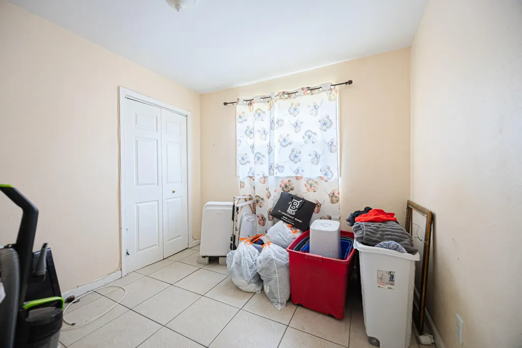 1125 NW 27th Avenue Fort Lauderdale FL 33311