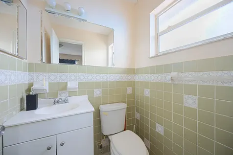 1125 NW 27th Avenue Fort Lauderdale FL 33311