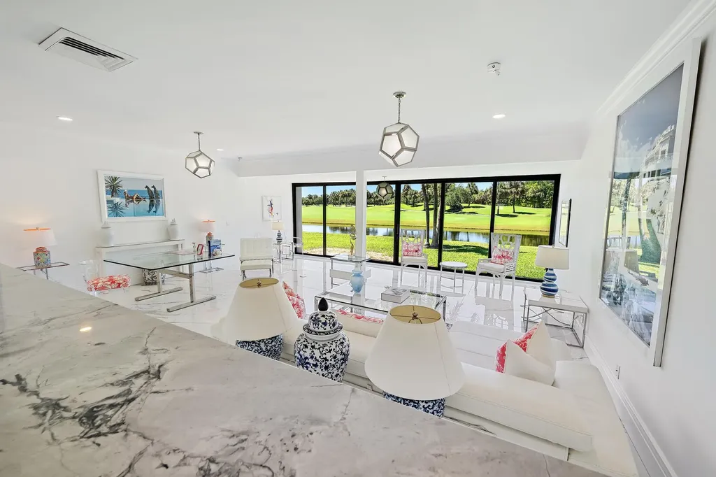 2435 Presidential Way West Palm Beach FL 33401