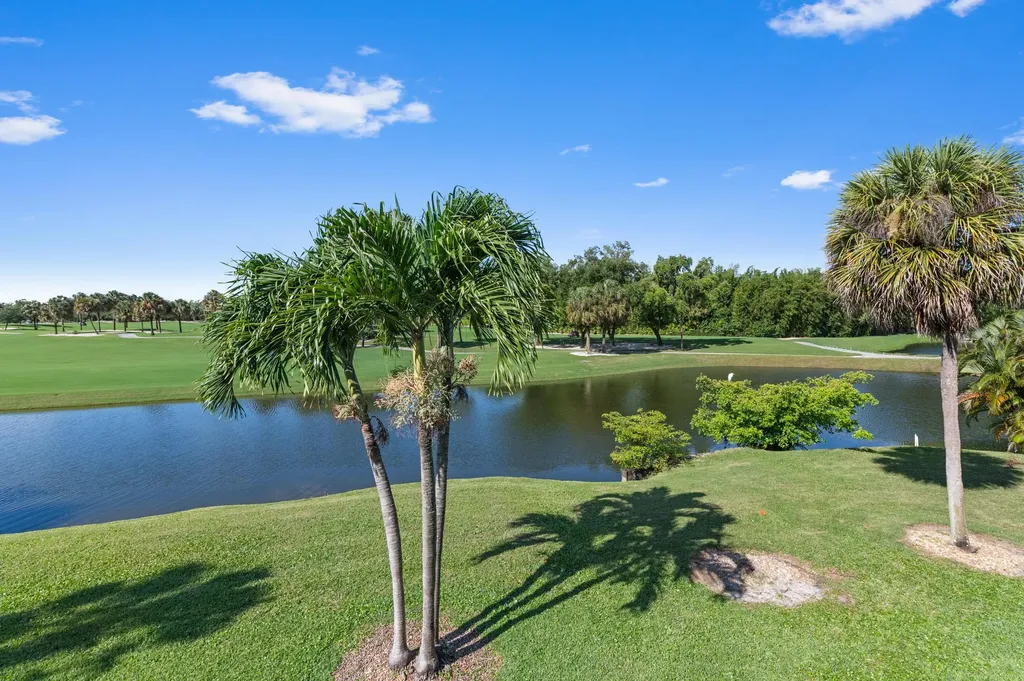 2435 Presidential Way West Palm Beach FL 33401