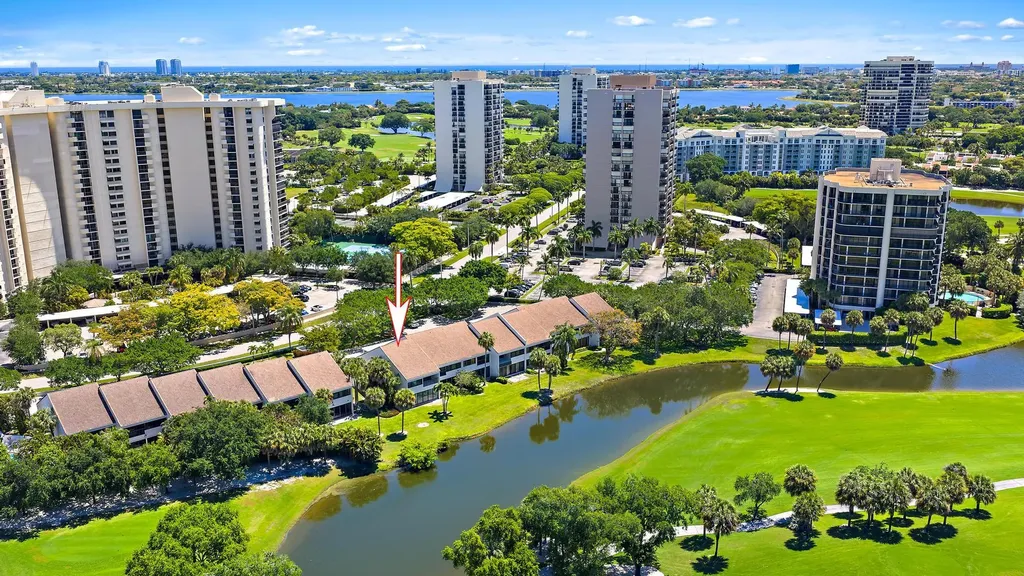 2435 Presidential Way West Palm Beach FL 33401