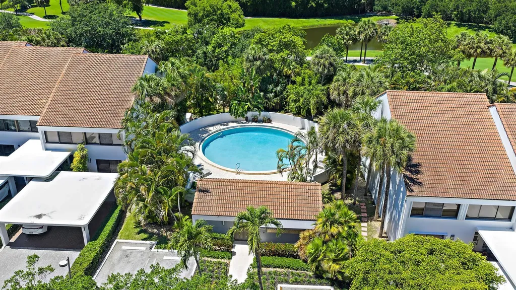 2435 Presidential Way West Palm Beach FL 33401