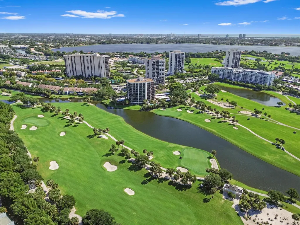 2435 Presidential Way West Palm Beach FL 33401
