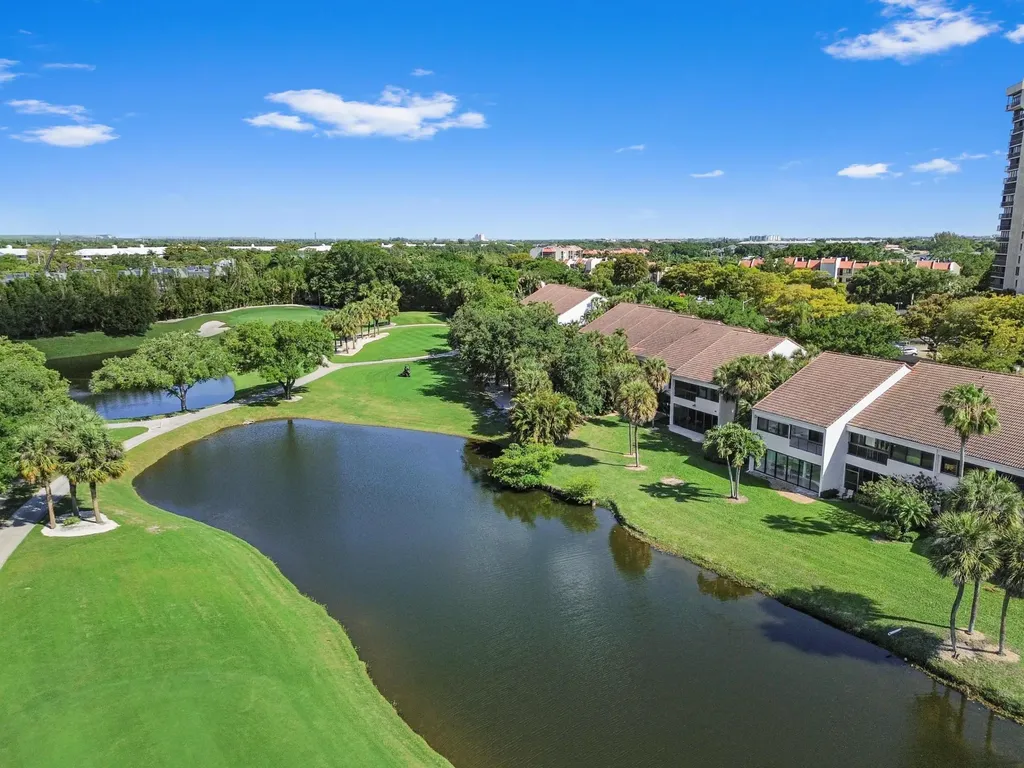 2435 Presidential Way West Palm Beach FL 33401