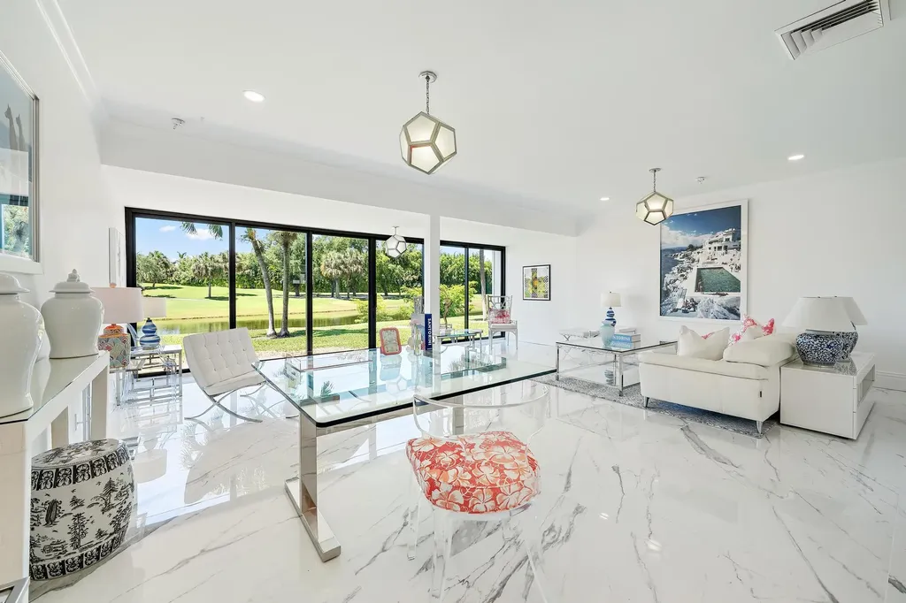 2435 Presidential Way West Palm Beach FL 33401