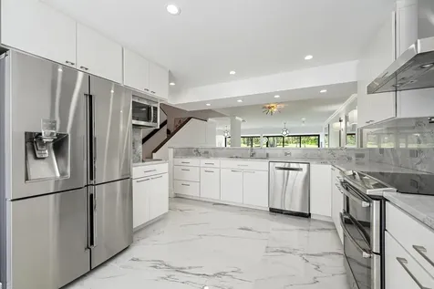 2435 Presidential Way West Palm Beach FL 33401
