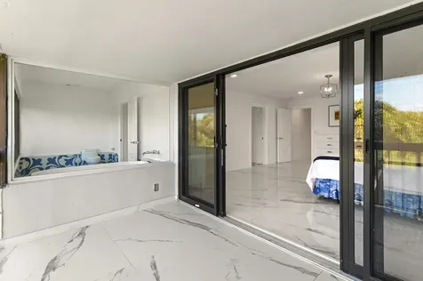 2435 Presidential Way West Palm Beach FL 33401