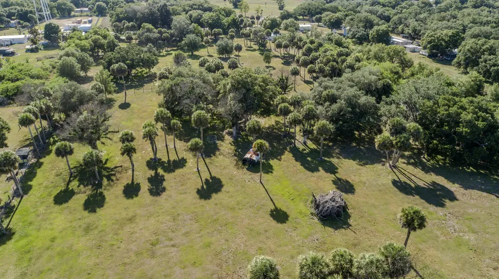 1100 Red Barn Road N W Moore Haven FL 33471