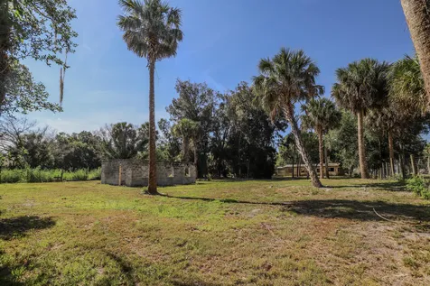 1100 Red Barn Road N W Moore Haven FL 33471