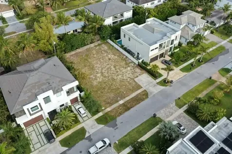 1001 NE 3rd Avenue Boca Raton FL 33432