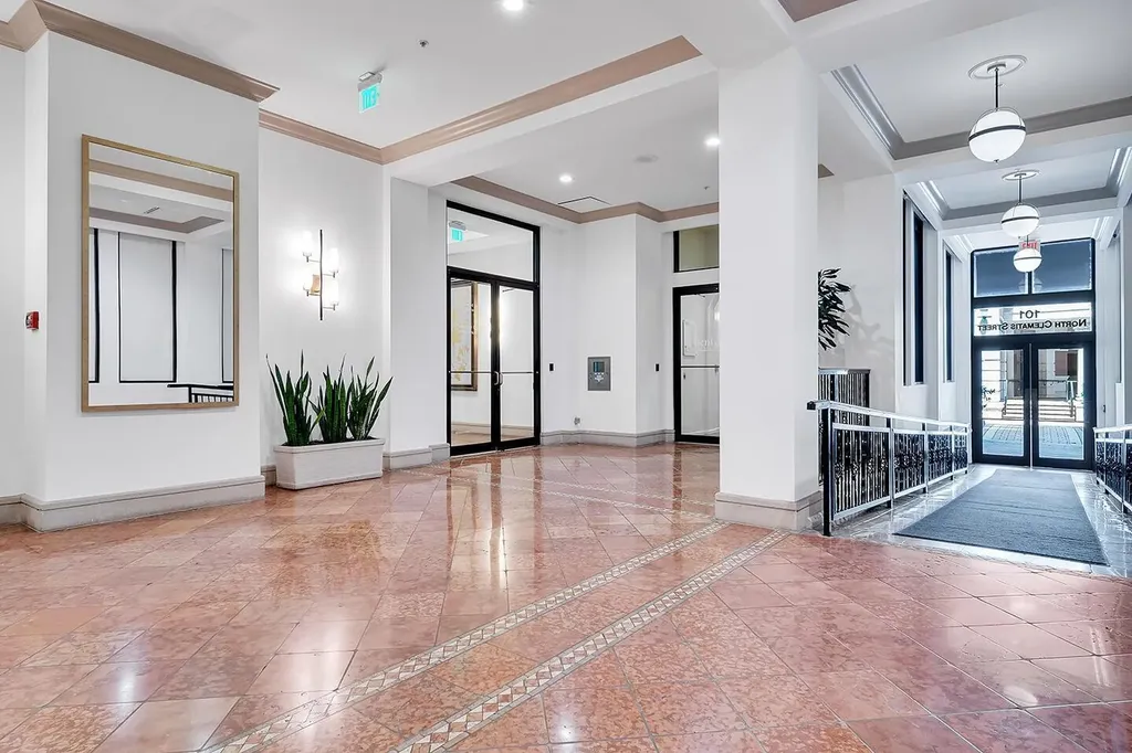 101 N Clematis Street West Palm Beach FL 33401