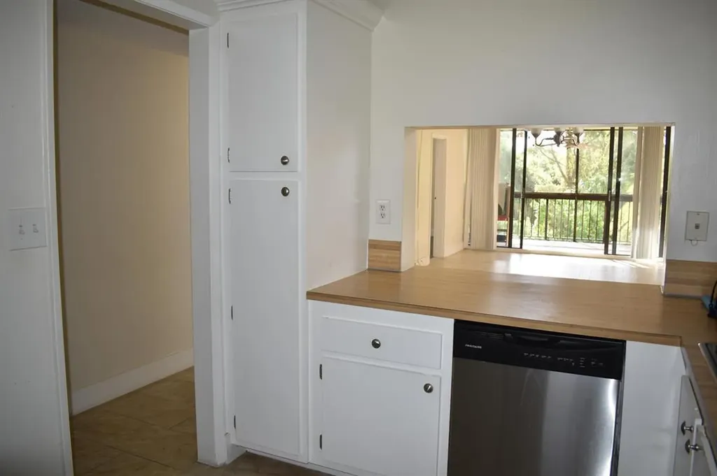8415 Forest Hills Drive Coral Springs FL 33065