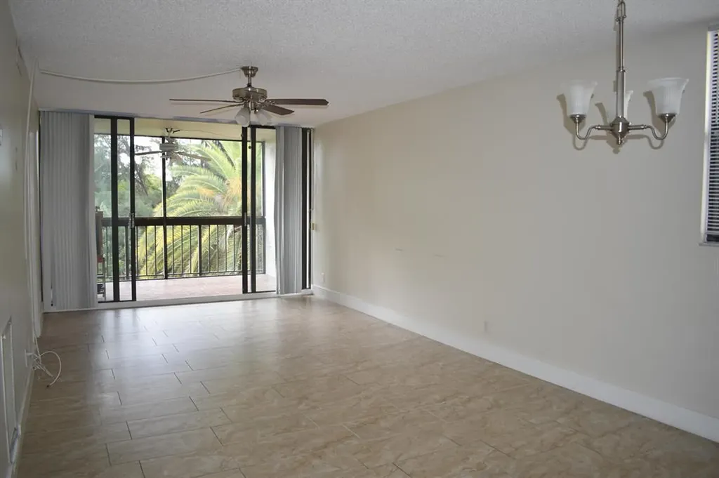 8415 Forest Hills Drive Coral Springs FL 33065